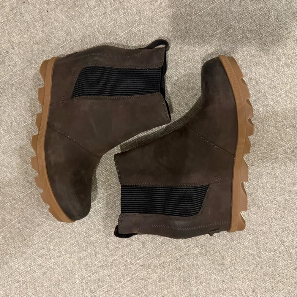 Sorel Arctic Wedge II Chelsea Boots Womens 8.5 Brown Leather NL3754-205